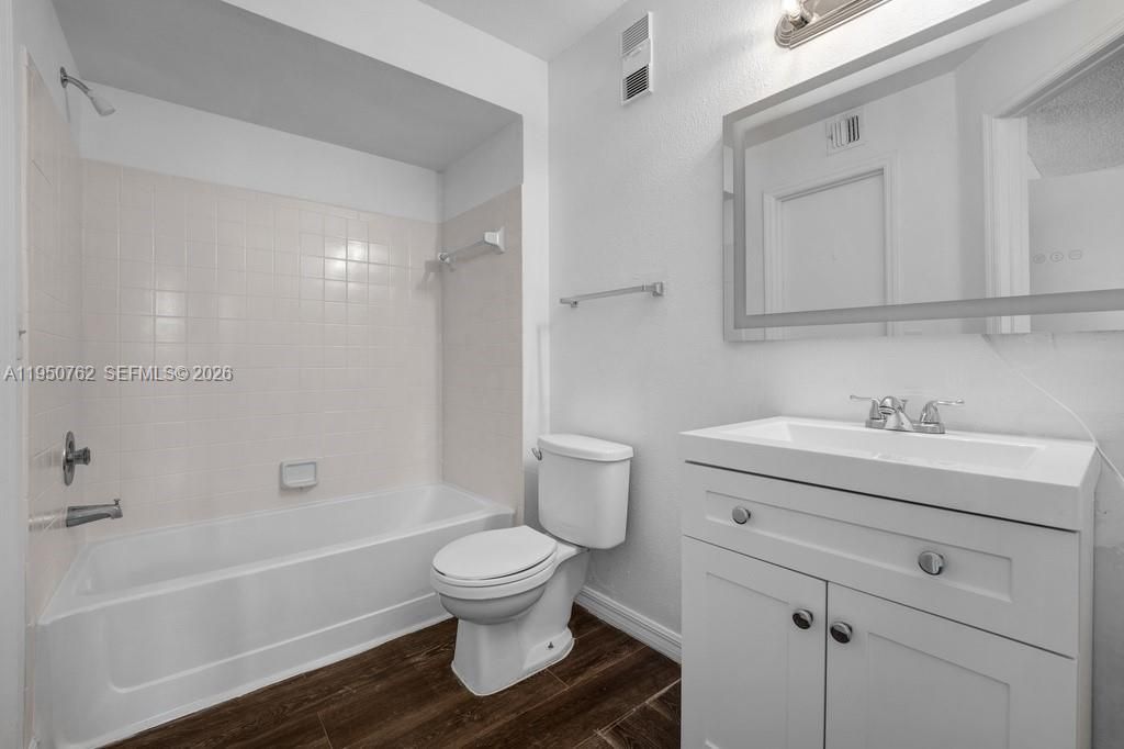 3340 N Pinewalk Dr N , Unit 1527, Margate, FL 33063 Photo