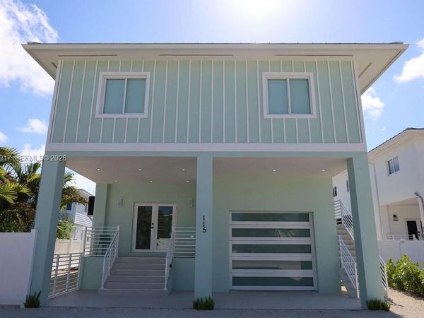 115 Azalea St , Plantation Key, FL 33070