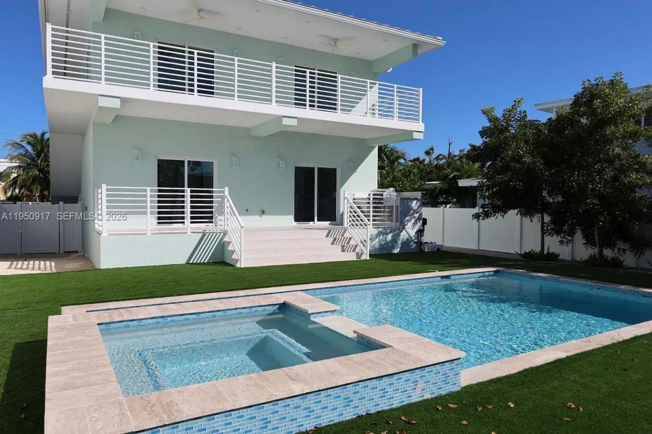 115 Azalea St , Plantation Key, FL 33070 Photo