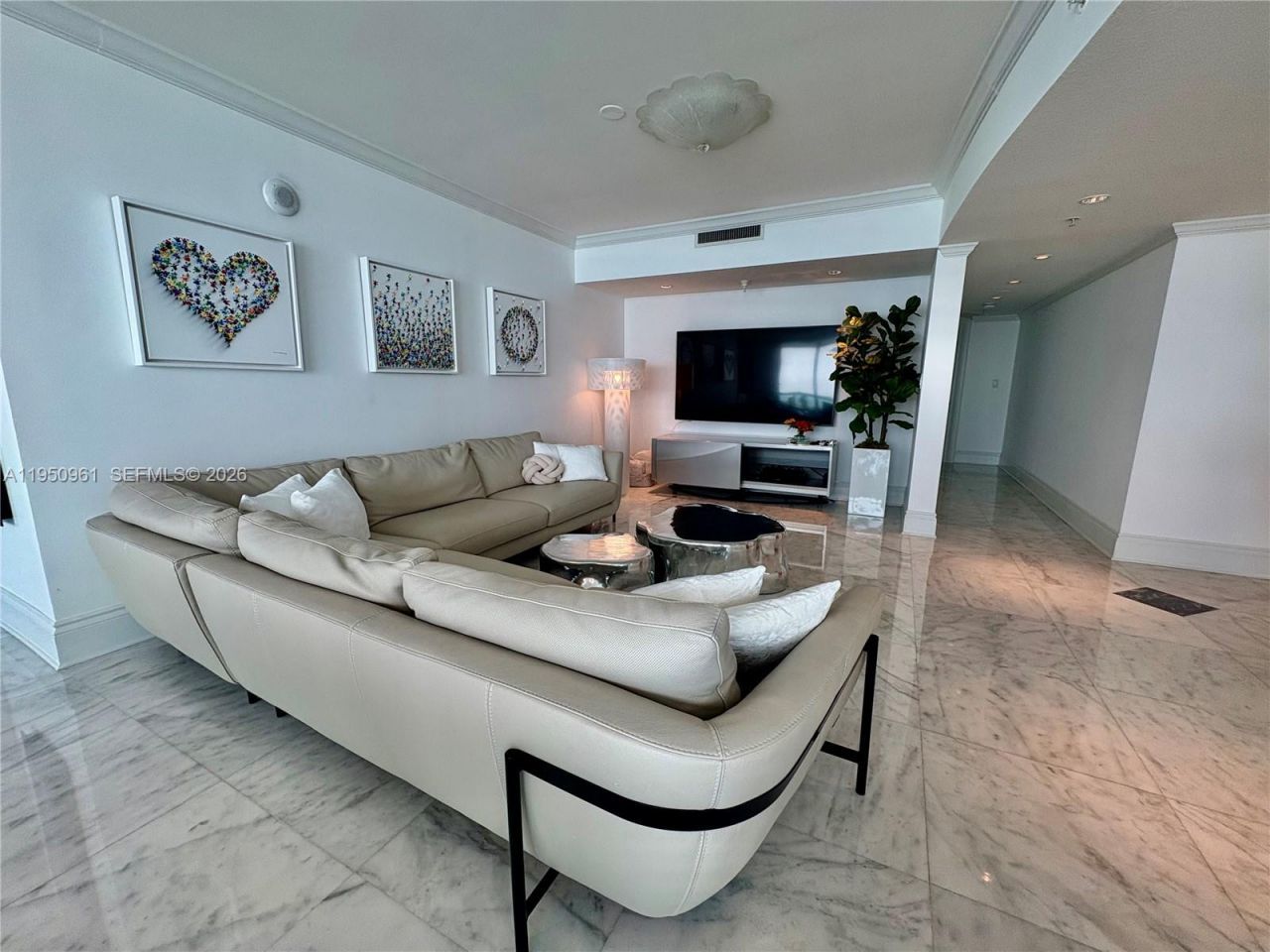 1800 N Bayshore Dr, Unit 1801, Miami, FL 33132 Photo