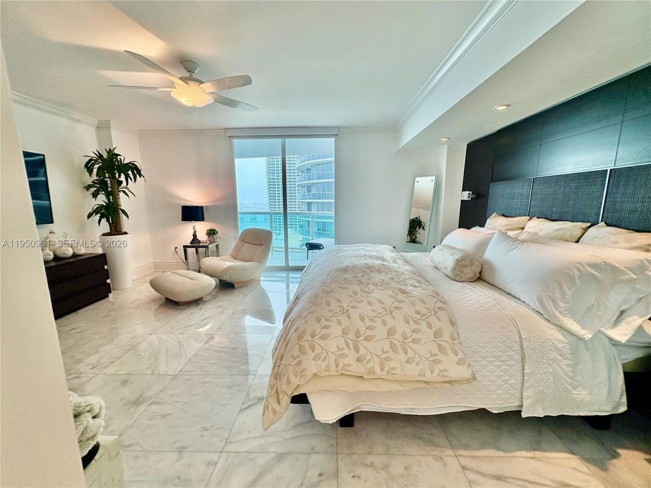 1800 N Bayshore Dr, Unit 1801, Miami, FL 33132 Photo