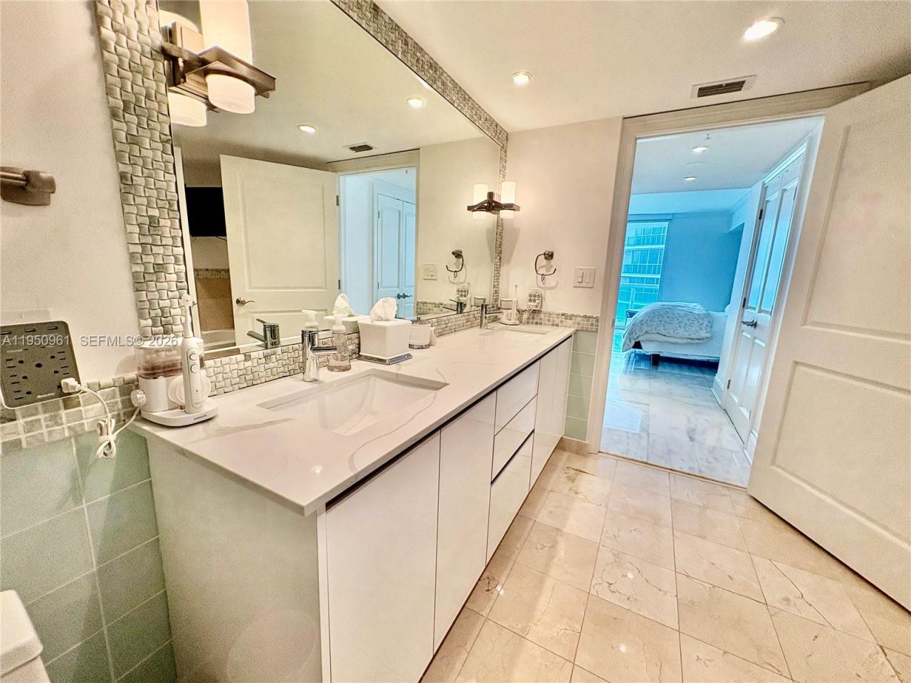 1800 N Bayshore Dr, Unit 1801, Miami, FL 33132 Photo