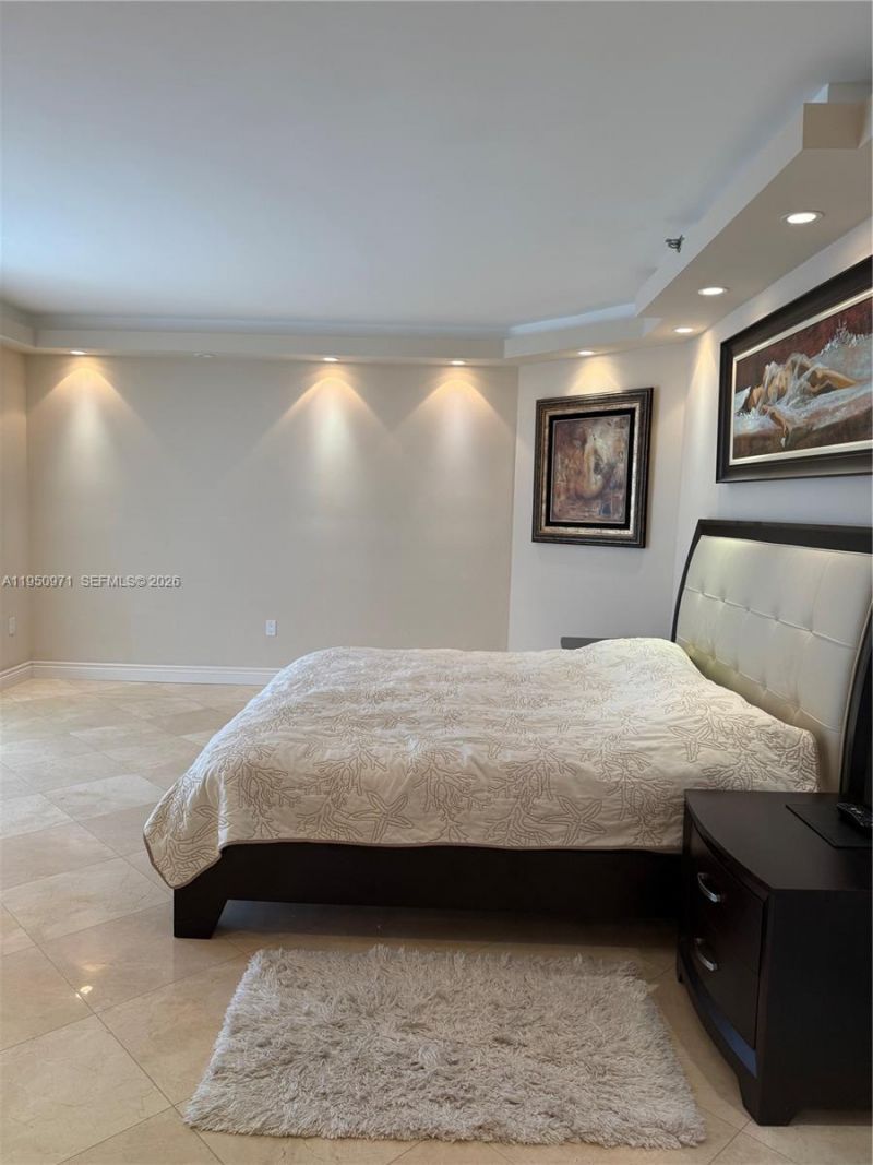 4000 Island Blvd, Unit 2402, Aventura, FL 33160 Photo