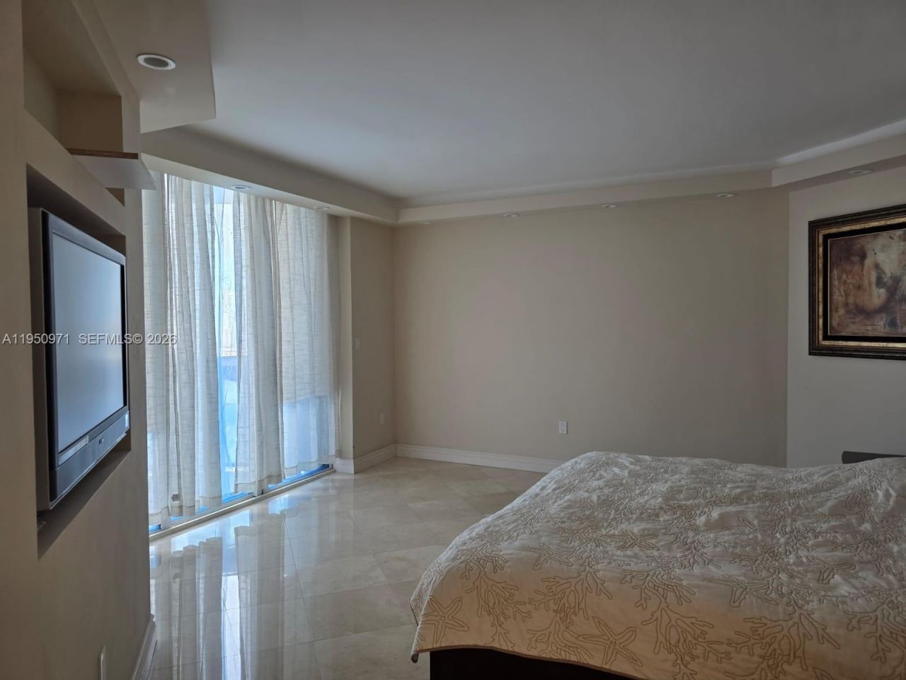 4000 Island Blvd, Unit 2402, Aventura, FL 33160 Photo