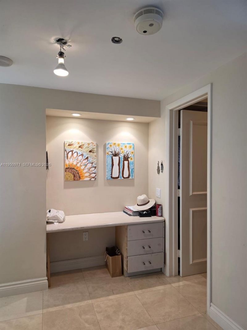 4000 Island Blvd, Unit 2402, Aventura, FL 33160 Photo