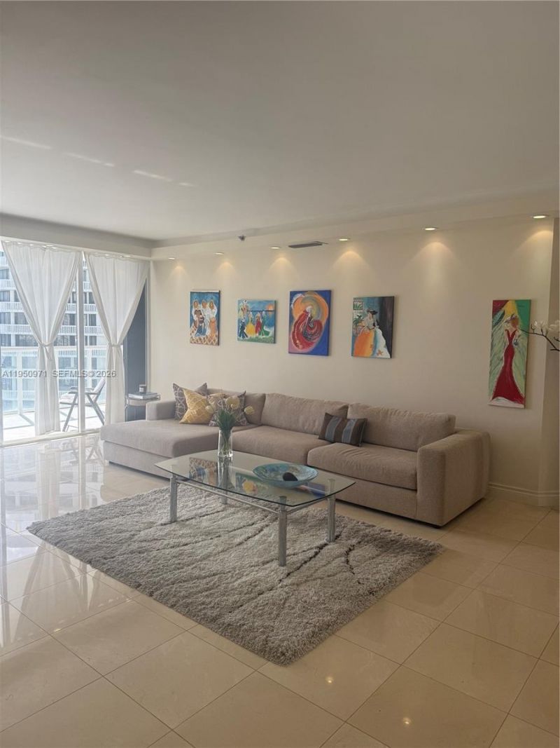 4000 Island Blvd, Unit 2402, Aventura, FL 33160 Photo
