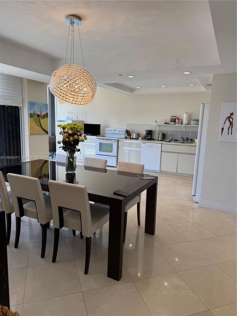 4000 Island Blvd, Unit 2402, Aventura, FL 33160 Photo