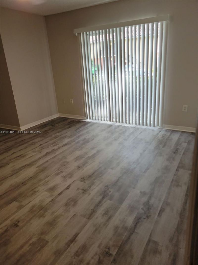 4195 N Haverhill Rd, Unit 315, West Palm Beach, FL 33417 Photo