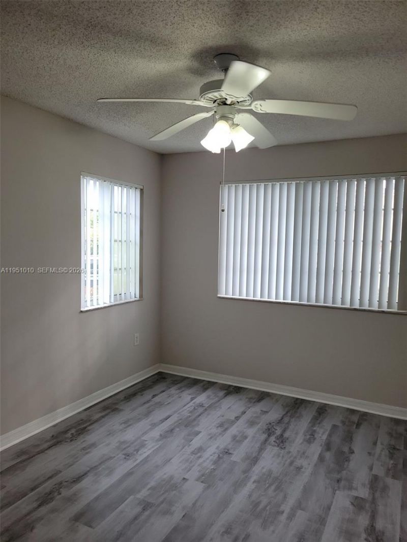 4195 N Haverhill Rd, Unit 315, West Palm Beach, FL 33417 Photo