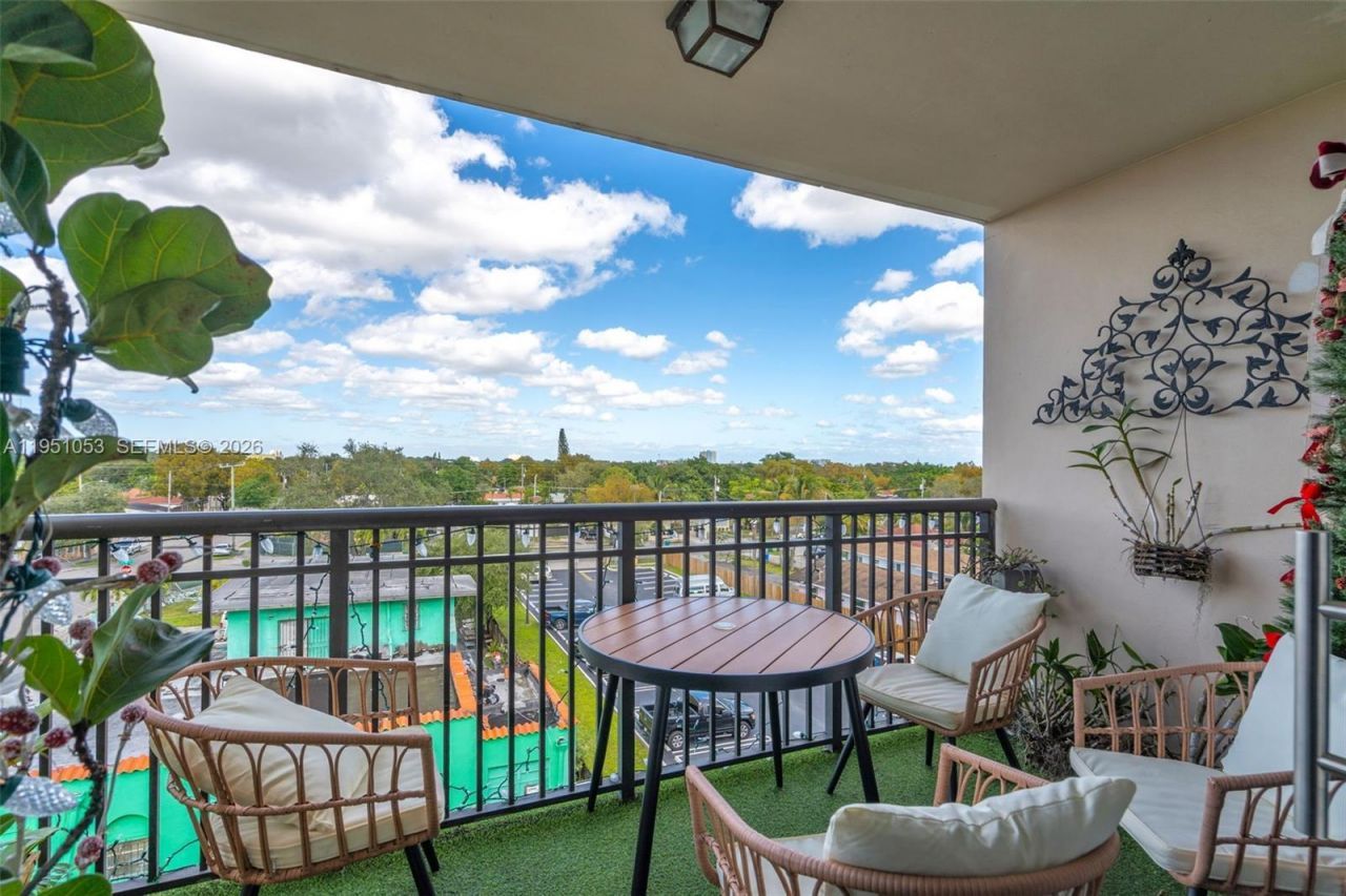 2647 NW 25th Ave, Unit 507, Miami, FL 33142 Photo