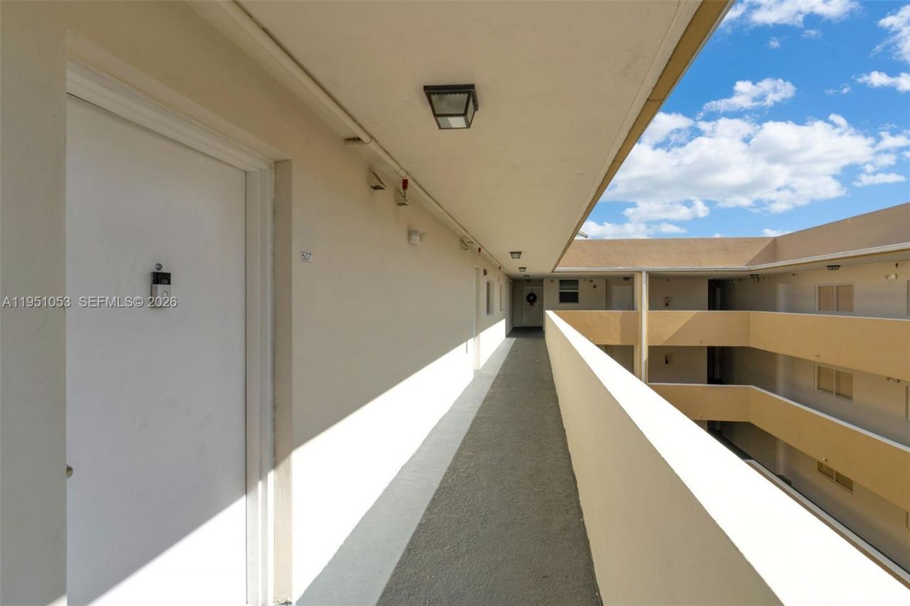 2647 NW 25th Ave, Unit 507, Miami, FL 33142 Photo