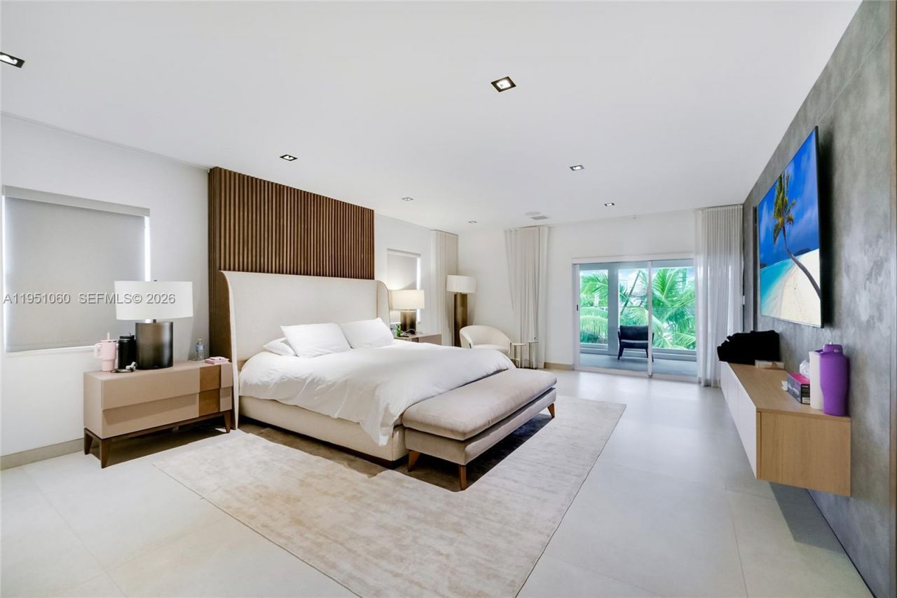 431 Layne Blvd, Hallandale Beach, FL 33009 Photo