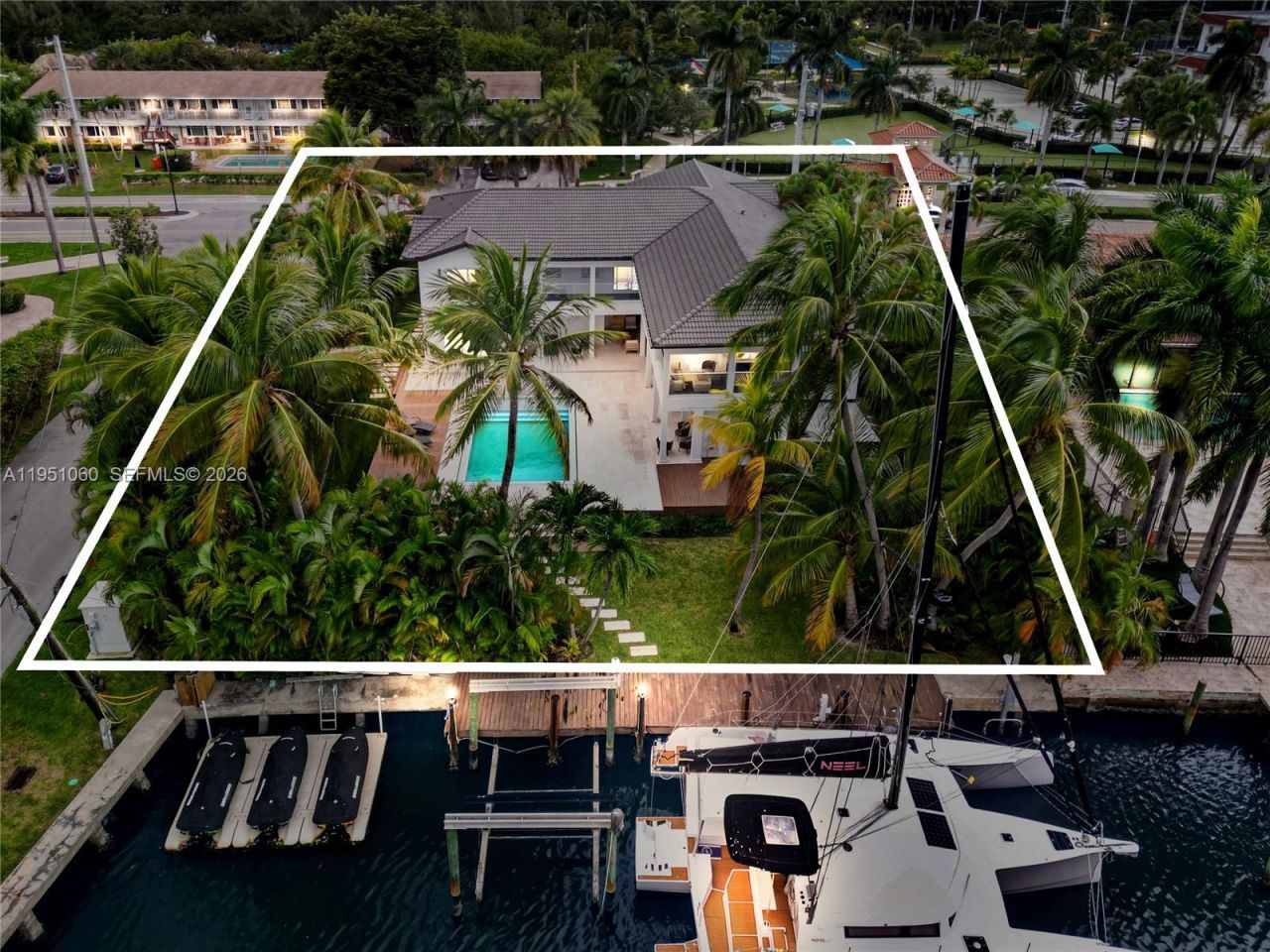 431 Layne Blvd, Hallandale Beach, FL 33009 Photo