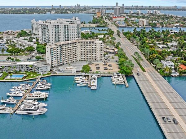 7904 West Dr , Unit 102, North Bay Village, FL 33141