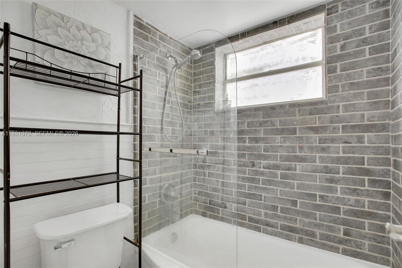 7904 West Dr , Unit 102, North Bay Village, FL 33141 Photo