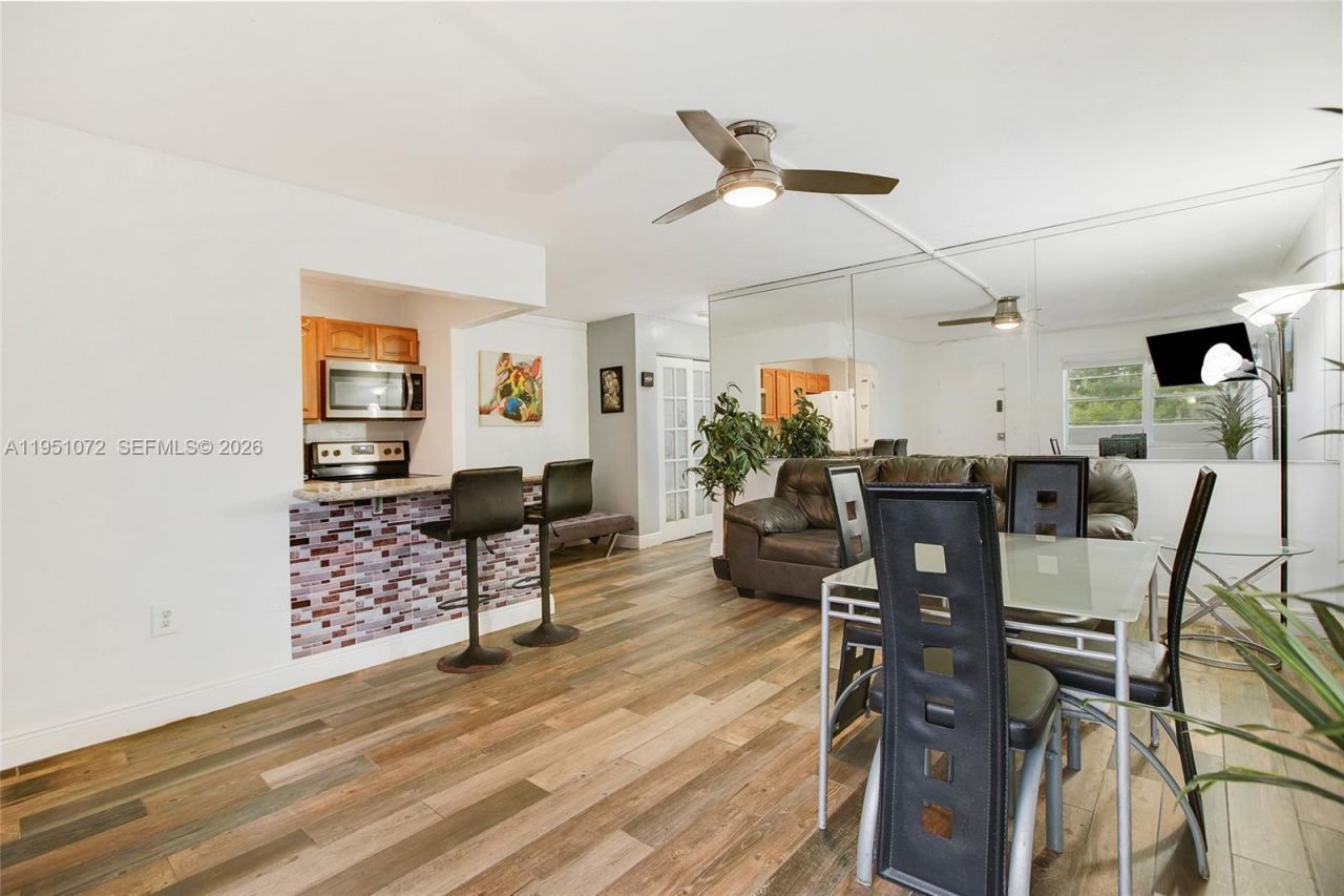 7904 West Dr , Unit 102, North Bay Village, FL 33141 Photo