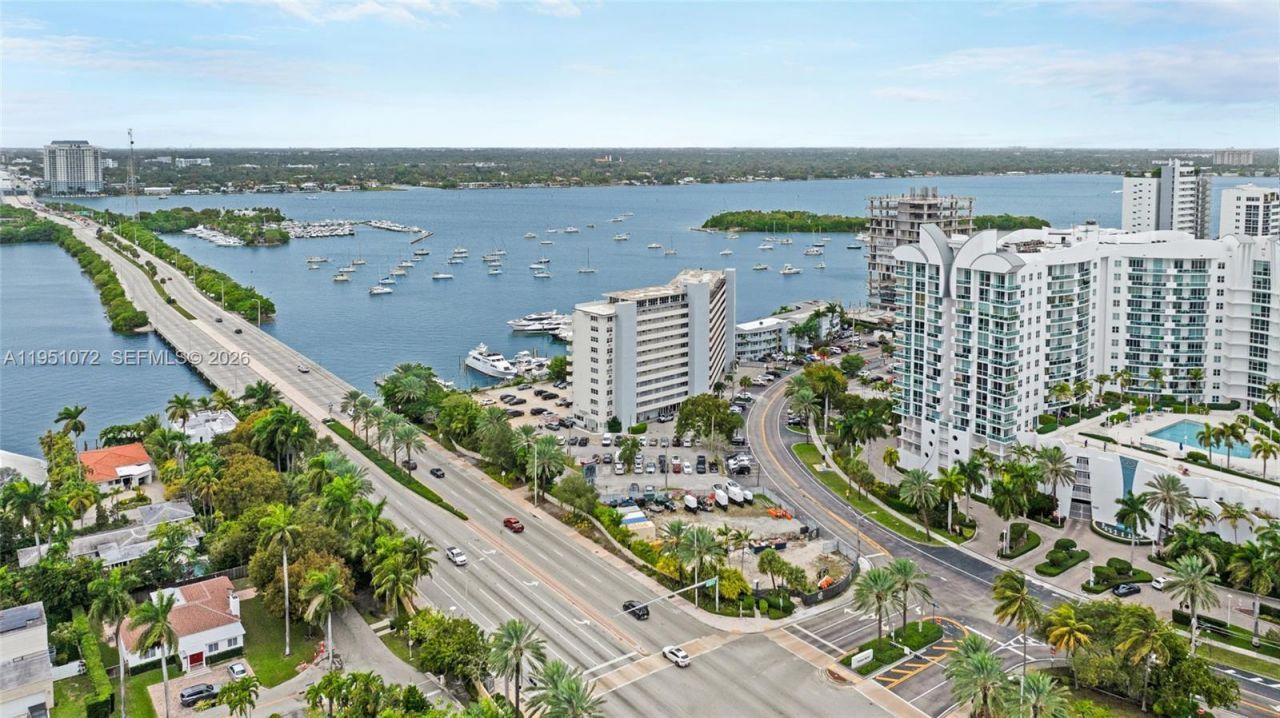 7904 West Dr , Unit 102, North Bay Village, FL 33141 Photo