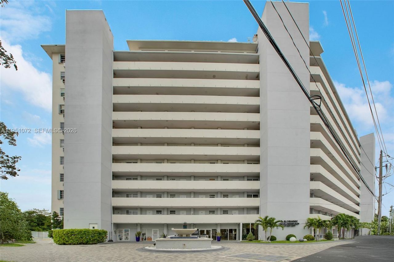 7904 West Dr , Unit 102, North Bay Village, FL 33141 Photo