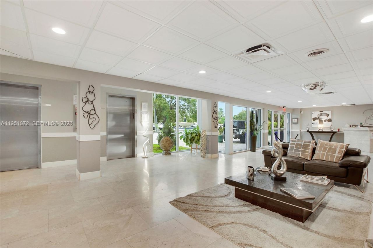 7904 West Dr , Unit 102, North Bay Village, FL 33141 Photo