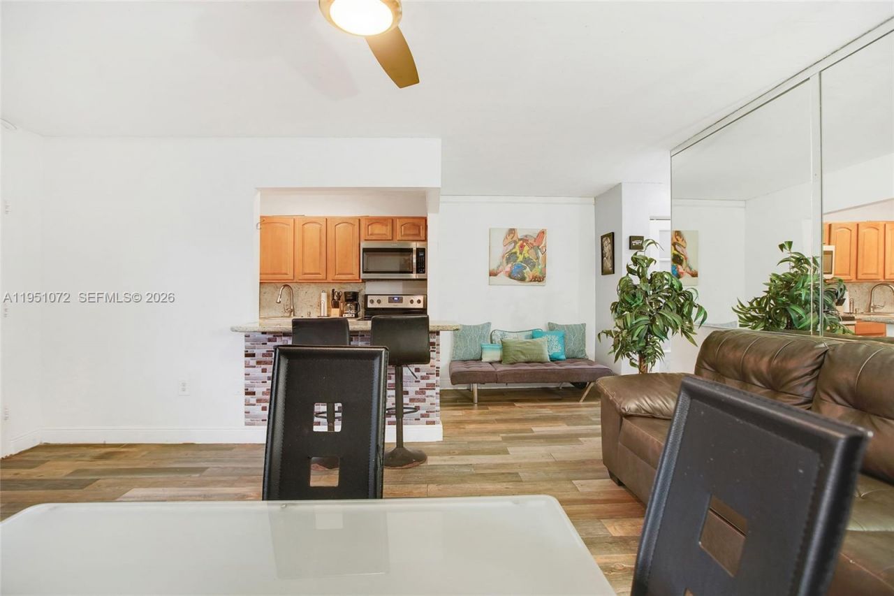 7904 West Dr , Unit 102, North Bay Village, FL 33141 Photo