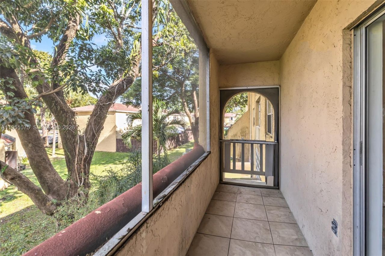 10772 La Placida Dr, Unit 7-203, Coral Springs, FL 33065 Photo