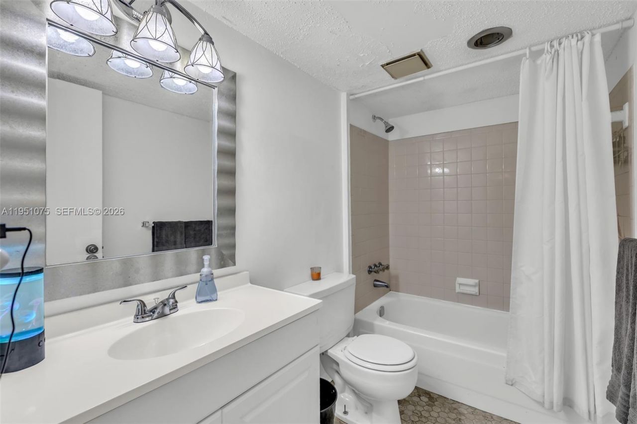 10772 La Placida Dr, Unit 7-203, Coral Springs, FL 33065 Photo