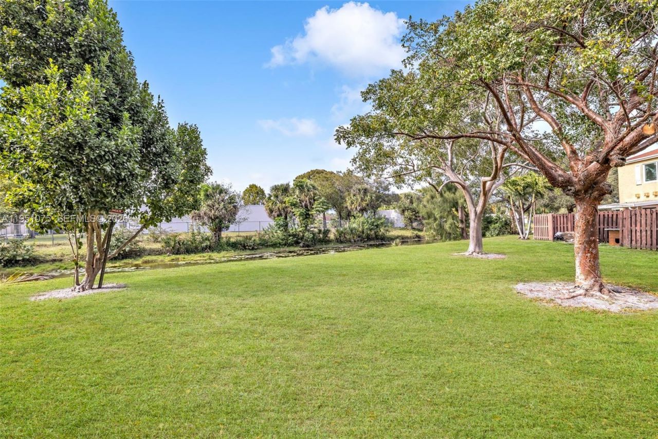 10772 La Placida Dr, Unit 7-203, Coral Springs, FL 33065 Photo