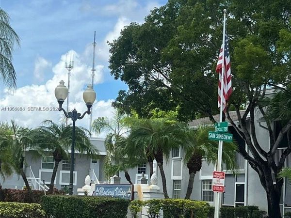 442 NE 210th Cir Ter, Unit 201-5, Miami, FL 33179