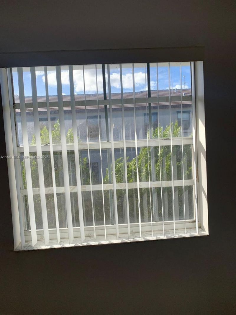 442 NE 210th Cir Ter, Unit 201-5, Miami, FL 33179 Photo