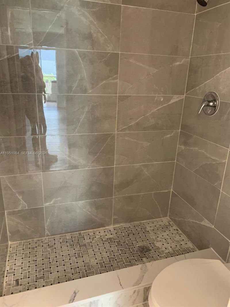 442 NE 210th Cir Ter, Unit 201-5, Miami, FL 33179 Photo