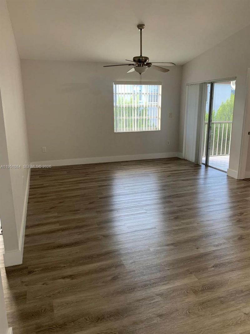 442 NE 210th Cir Ter, Unit 201-5, Miami, FL 33179 Photo