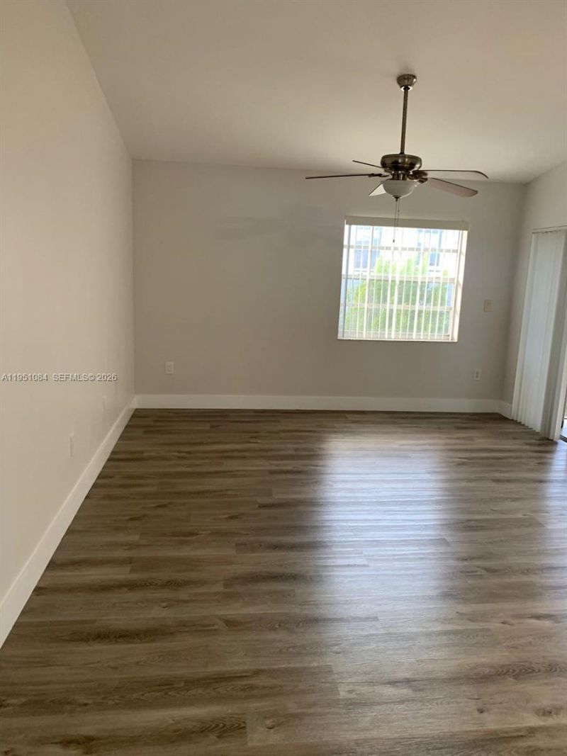 442 NE 210th Cir Ter, Unit 201-5, Miami, FL 33179 Photo