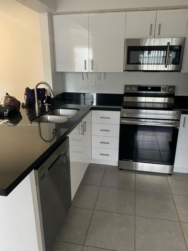 442 NE 210th Cir Ter, Unit 201-5, Miami, FL 33179 Photo