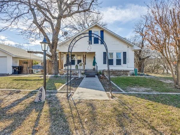 435 Elm Street, Palo Pinto, TX 76484