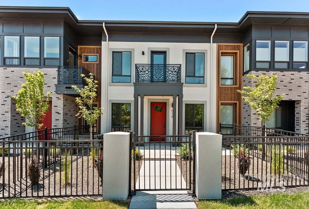 349 E Lombard Ln, Eagle, ID 83616 Main Photo