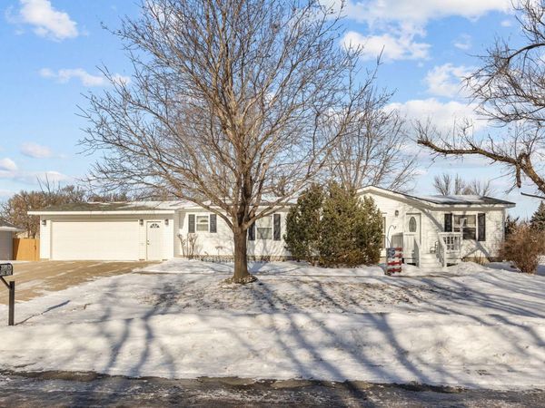 901 Sellards Drive, Dassel, MN 55325