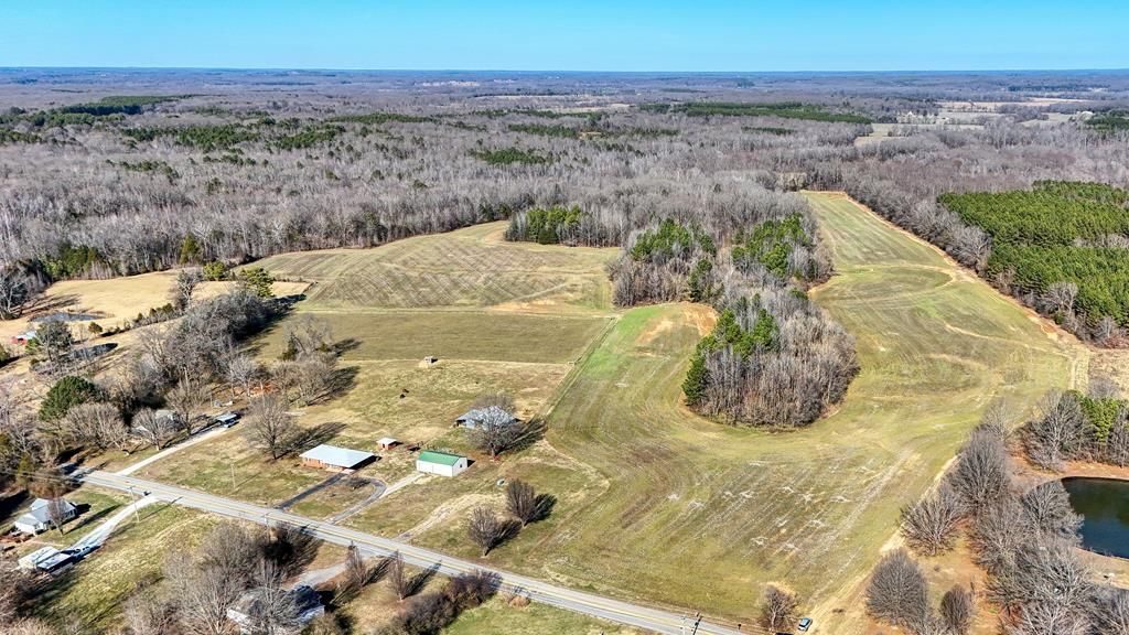 6883 Highway 104 W, Lavinia, TN 38348 Main Photo