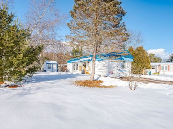 42 Trade Wind Lane, Rochester, NH 03867