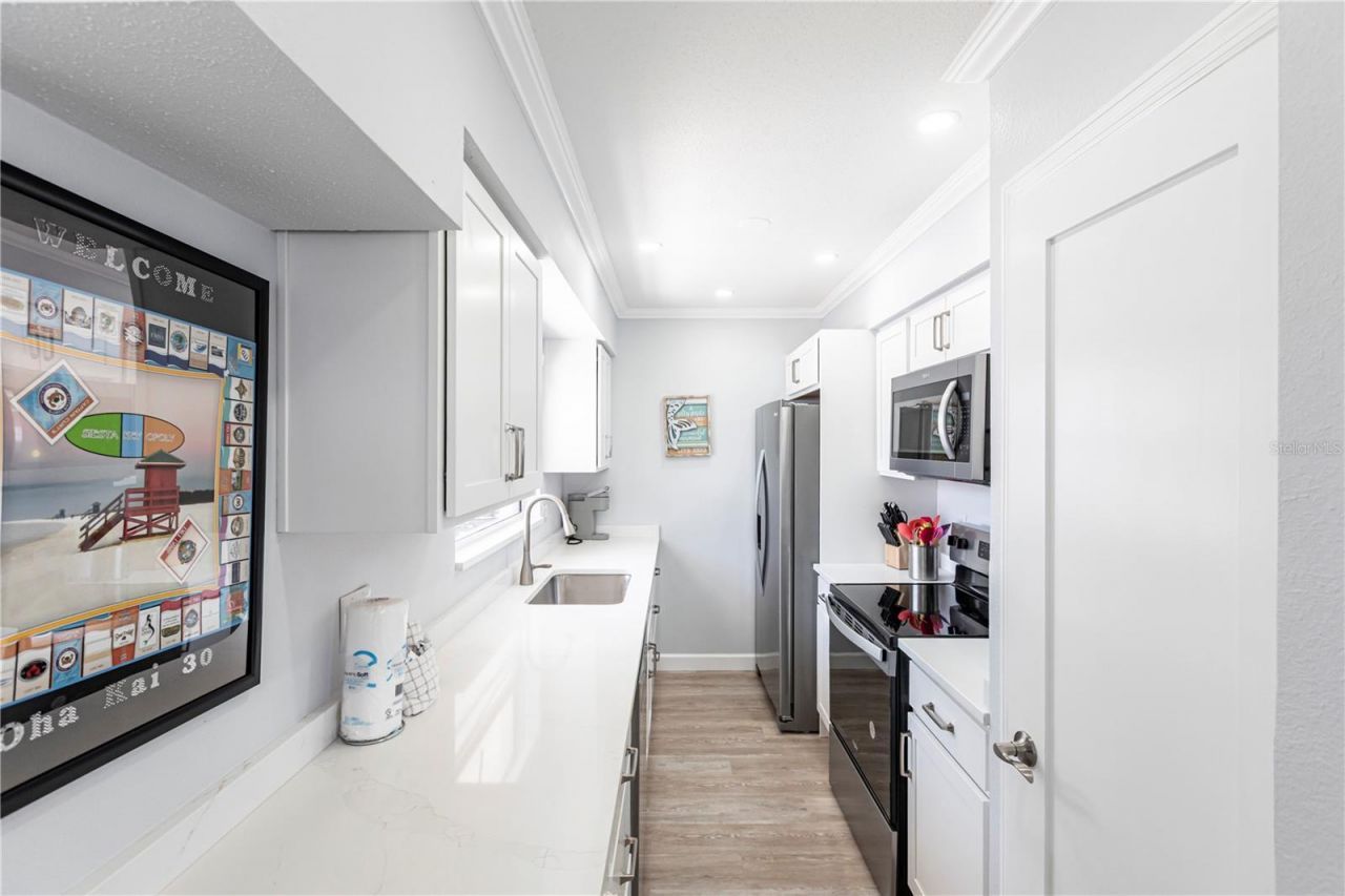 6020 Midnight Pass Road, Unit 30, Sarasota, FL 34242 Photo