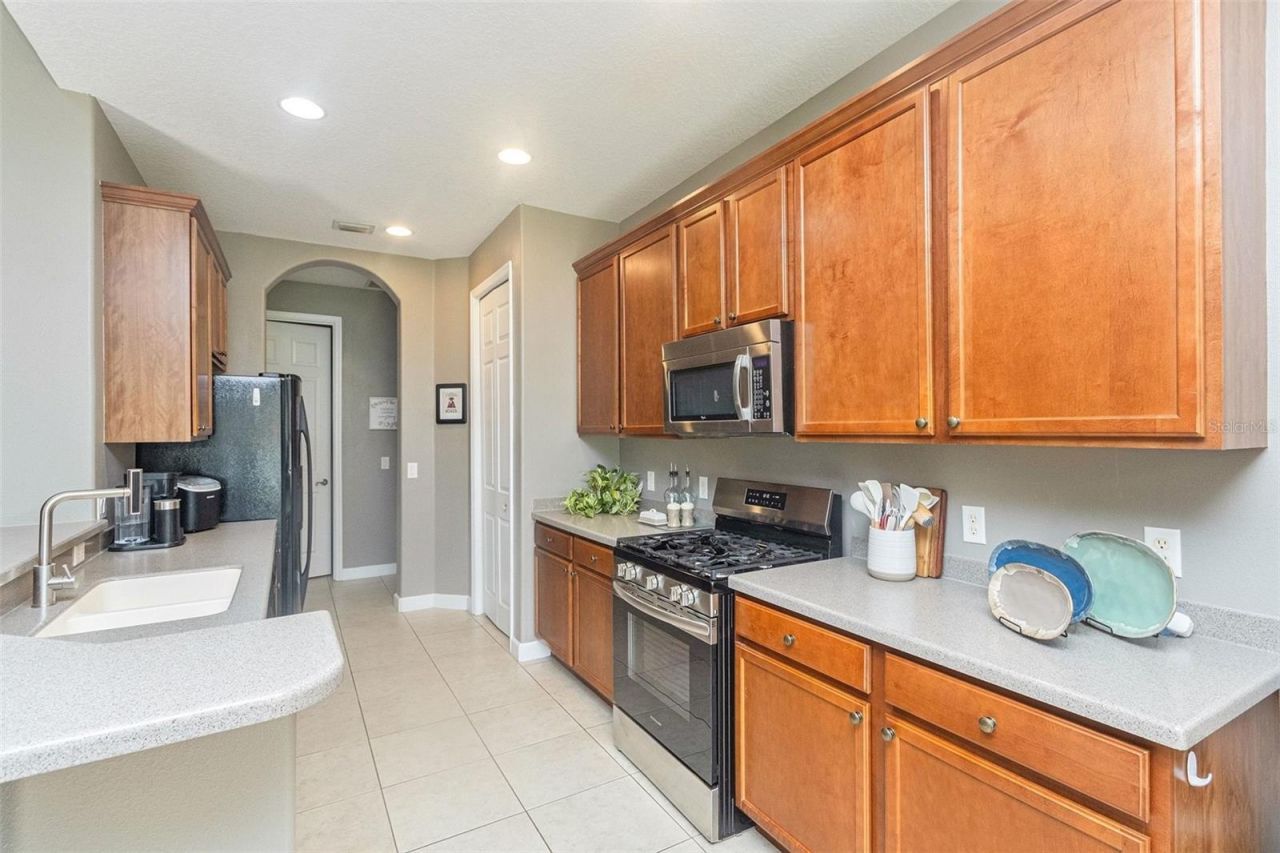 36806 Winfield Court, Grand Island, FL 32735 Photo