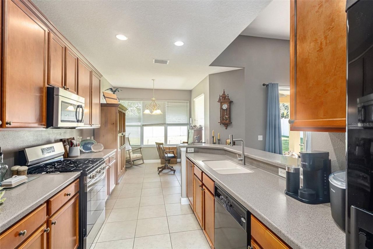 36806 Winfield Court, Grand Island, FL 32735 Photo