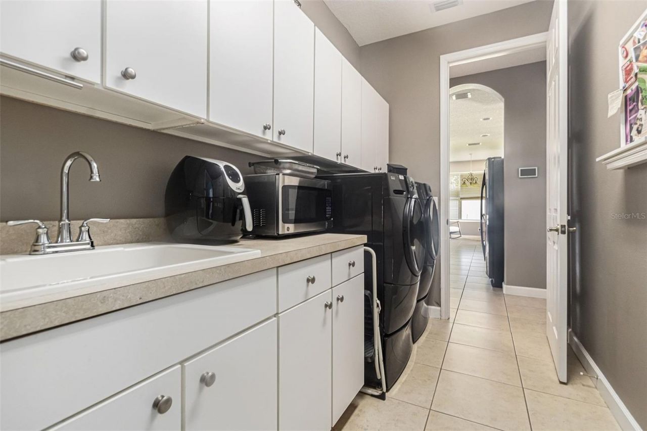 36806 Winfield Court, Grand Island, FL 32735 Photo