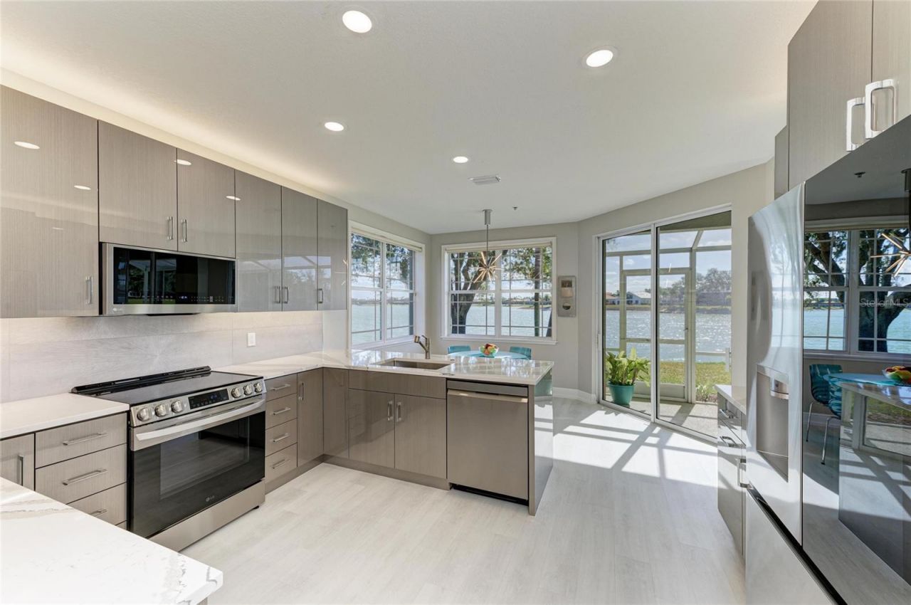 6527 Moorings Point Circle, Unit 101, Lakewood Ranch, FL 34202 Photo