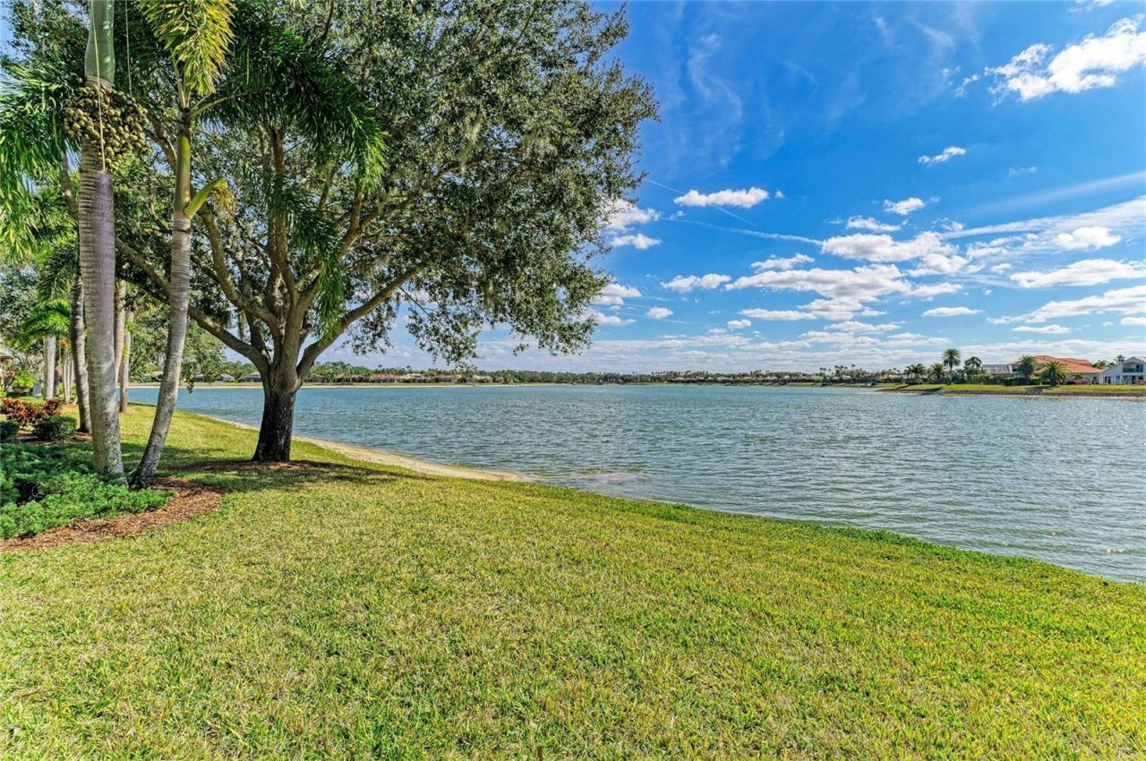 6527 Moorings Point Circle, Unit 101, Lakewood Ranch, FL 34202 Photo