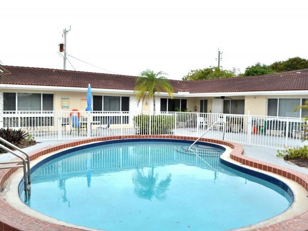 4209 NE 21st Avenue, Fort Lauderdale, FL 33308