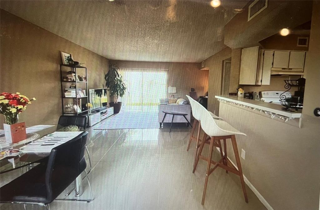 3405 NW 44th Street, Unit 105, Lauderdale Lakes, FL 33309 Photo