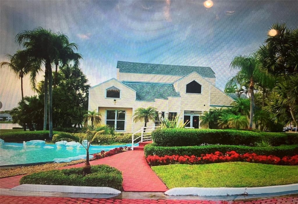 3405 NW 44th Street, Unit 105, Lauderdale Lakes, FL 33309 Photo