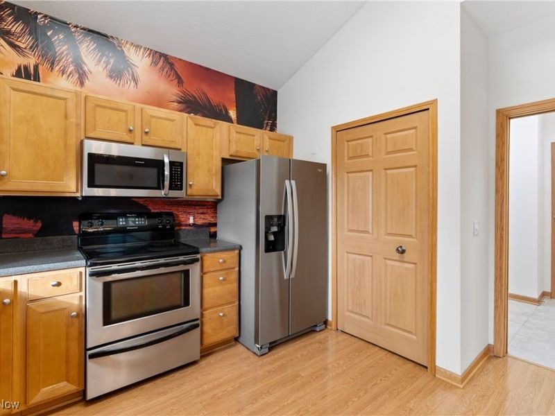 3108 Vermont Place, Green, OH 44312 Photo 18