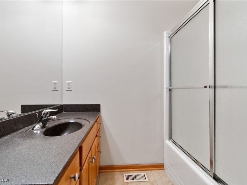 3108 Vermont Place, Green, OH 44312 Photo 32