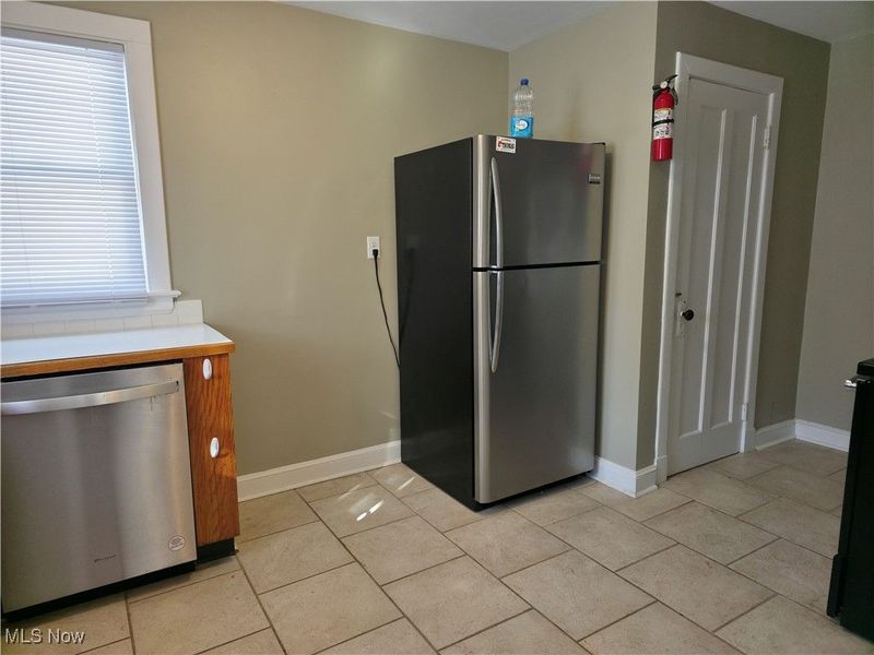 1425 Crescent Road SW, Canton, OH 44710 Photo 5